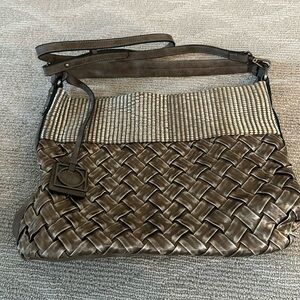 Woven crossbody/shoulder bag purse